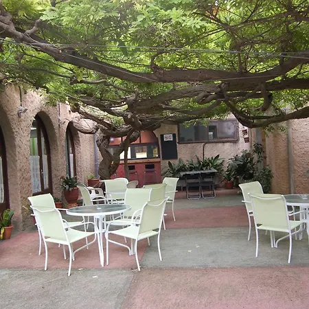 Planas Hotel