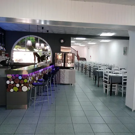 Planas Hotel