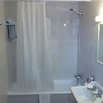 Planas Hotel *