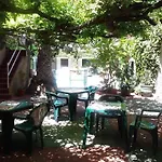 Planas Hotel *