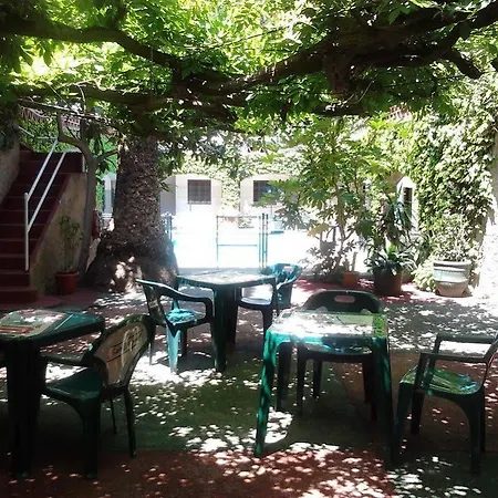 Planas Hotel *