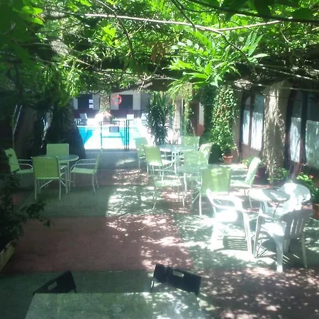 Planas Hotel *